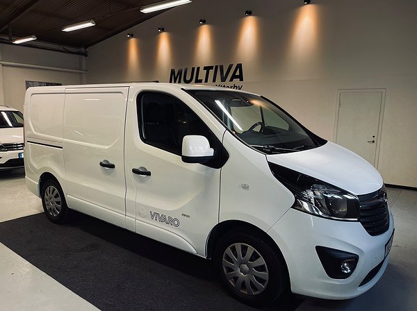 Opel vivaro Skåpbil 2.9t 1.6 CDTI Biturbo 125hk Nav Cam Drag