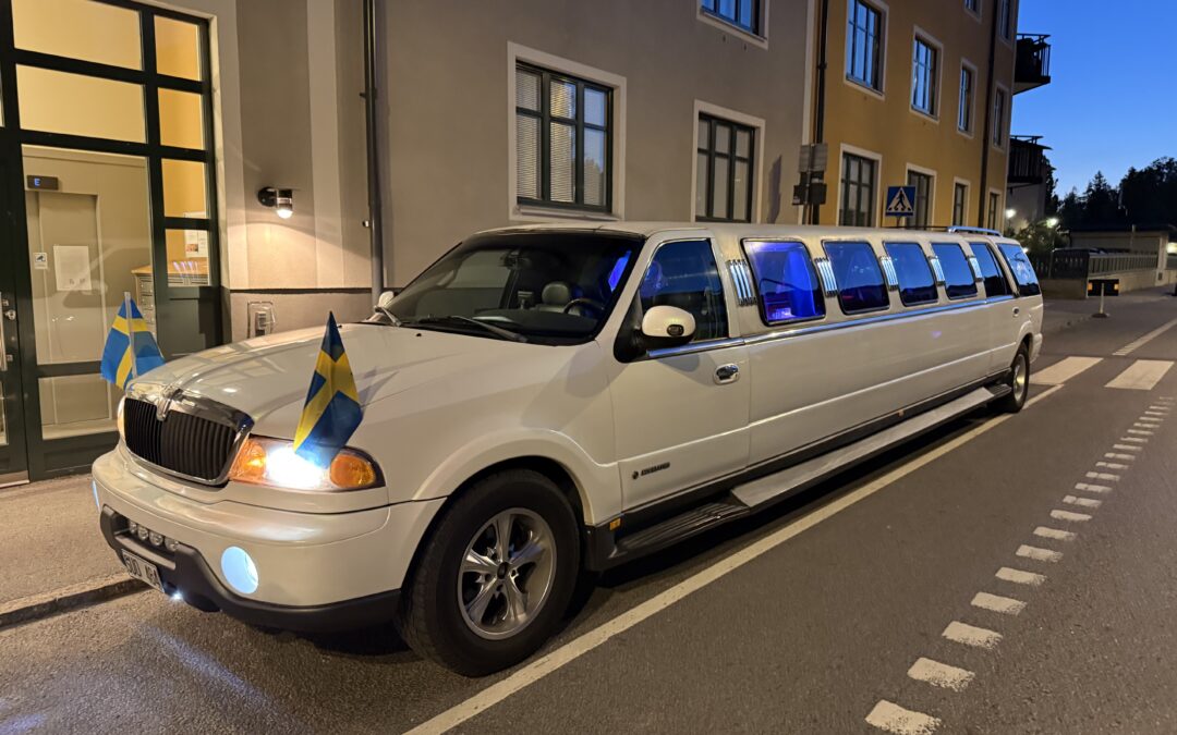 Lincoln Navigator Limo 10M Ljusshow, Rökmaskin, Laser